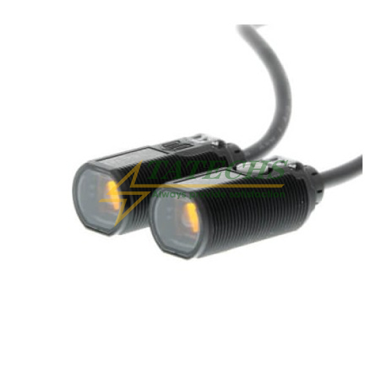 Cảm Biến Quang Điện OMRON E3FA-TP12 2M (Thu Phát Độc Lập Hồng Ngoại 15m, Thân Nhựa M18, Ngõ Ra PNP, Cáp Sẵn 2m)